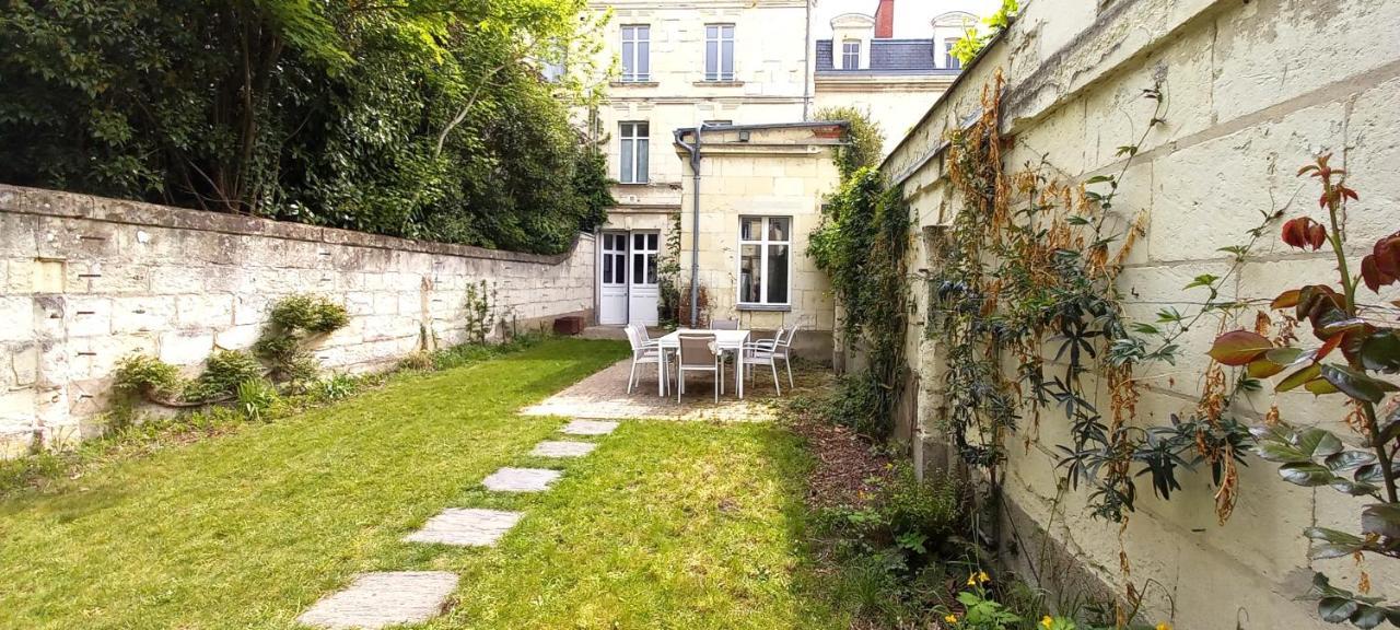 Histoire De Loire : Gabrielle Hotel Saumur Bagian luar foto